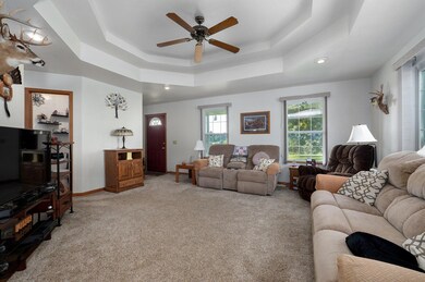155 E 405th Rd-19