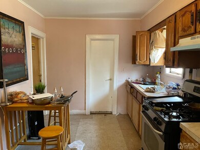 127 Townsend St, New Brunswick, NJ 08901 - photo 4