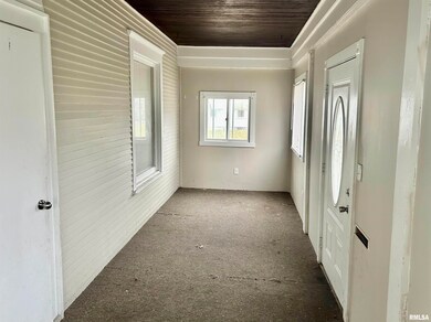 1600 14th St, Rock Island, IL 61201 - photo 3