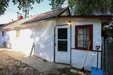 Studio V2