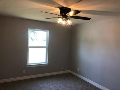 607 Water St, Whitesboro, TX 76273 - photo 7