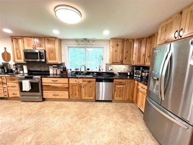 5 Birdie Ln, Hudson, NH 03051 - photo 2