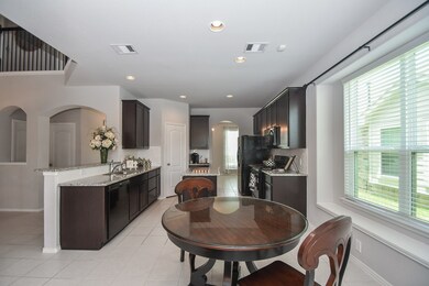 5171 Arbor Cove Ct, Alvin, TX 77511 - photo 4