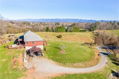 35 Selby Ct, Marshall, NC 28753 - photo 4