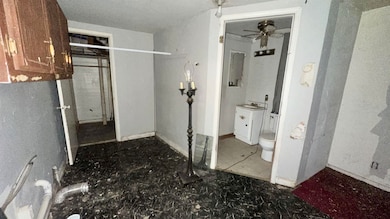 619 Maple Ave unit 1412 7th St, Woodward, OK 73801 - photo 6