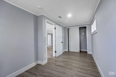 113 Lucard St, Taft, CA 93268 - photo 6