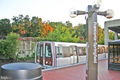 8102 W Point Dr, Springfield, VA 22153 - photo 2