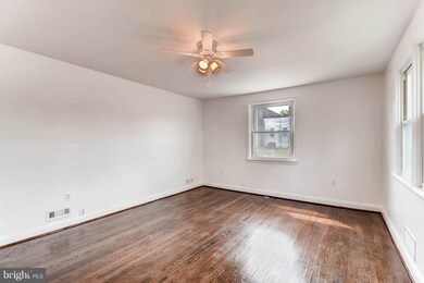 3001 Fleetwood Ave, Baltimore, MD 21214 - photo 6