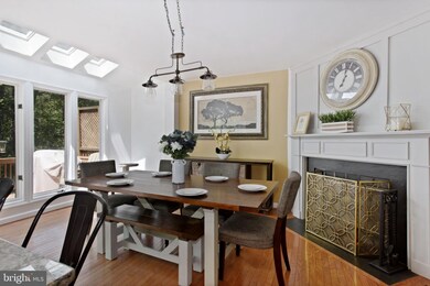 10614 Alison Dr, Burke, VA 22015 - photo 6