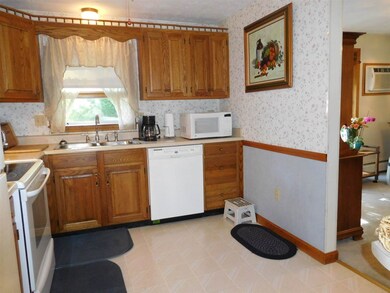 10 Jonathan Ln, Manchester, NH 03104 - photo 6