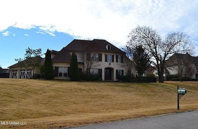 2345 Middleburg Dr, Southaven, MS 38672 - photo 3