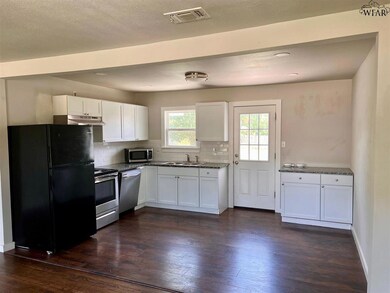 1525 Hursh Ave, Wichita Falls, TX 76302 - photo 3
