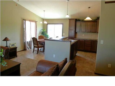 OPEN FLOORPLAN