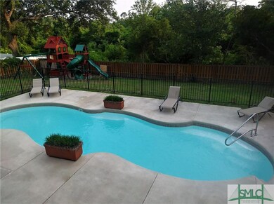 CEDAR PLAYSET POOL FURNITURE STAY