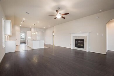 29642 Yaupon Shore Dr, Spring, TX 77386 - photo 5