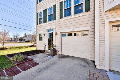 46591 Riverwood Terrace, Sterling, VA 20165 - photo 2