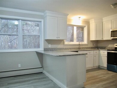 11 Linwood Ave, Salem, NH 03079 - photo 4