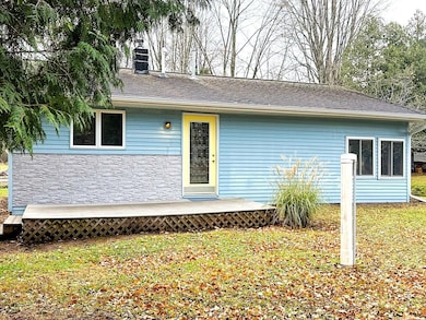 5423 N Cedar River Rd, Gladwin, MI 48624 - photo 6