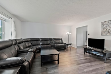 8_living room 01