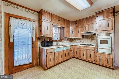 105 Dinsmore Ave, Glen Burnie, MD 21061 - photo 7