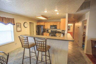 4904 Sandalwood Dr, Farmington, NM 87402 - photo 4