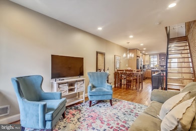 26 E Heath St, Baltimore, MD 21230 - photo 3