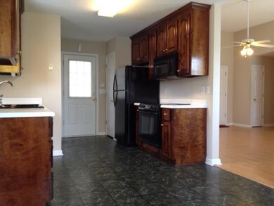 212 Tyson Glen Dr, Warner Robins, GA 31088 - photo 4