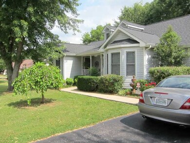 3003 Windsor Dr, Columbia, TN 38401 - photo 2