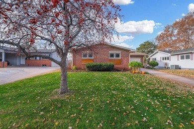 1821 N Lisa Ln, Wichita, KS 67203 - photo 2