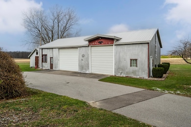 Three Oaks-105