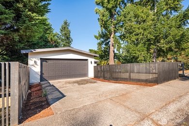 8801 NE 140th Place, Kirkland, WA 98034 - photo 3