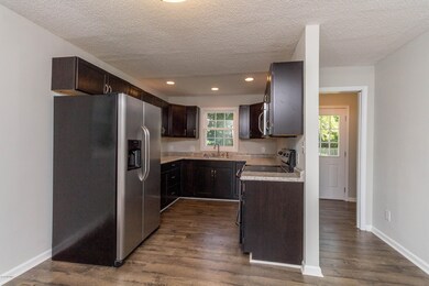 703 Lakewood Dr, Jacksonville, NC 28546 - photo 7