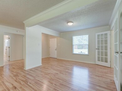 1124 Zelda Dr, Hurst, TX 76053 - photo 5