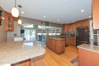 3 Kitchen 2