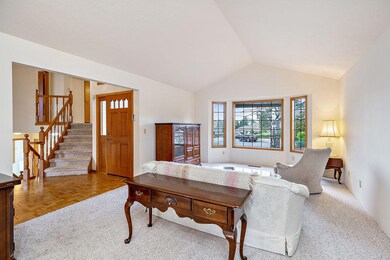 2400 Pinebrook Cir, Medford, OR 97504 - photo 6