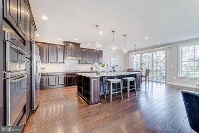 22603 Windsor Locks Square, Ashburn, VA 20148 - photo 3