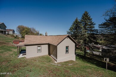 1326 Hessler St, Nanty Glo, PA 15943 - photo 5