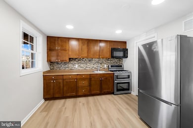 817 5th Ave, Lansdowne, MD 21227 - photo 7