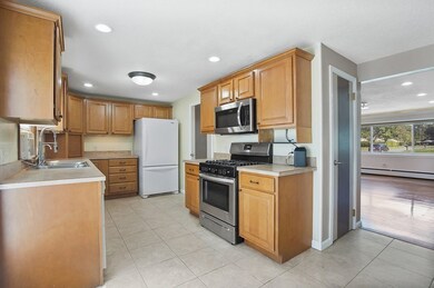 627 Morgan Rd, West Springfield, MA 01089 - photo 7