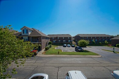 8333 Grand Trevi Dr unit 5901, Louisville, KY 40228 - photo 3