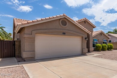03 - Front Garage Side Closeup