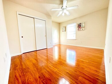 9026 Durham Manor Ln, Houston, TX 77075 - photo 6