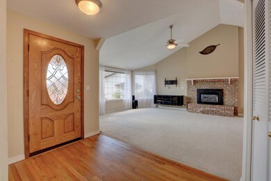 1780 Evans Cir, Medford, OR 97504 - photo 4