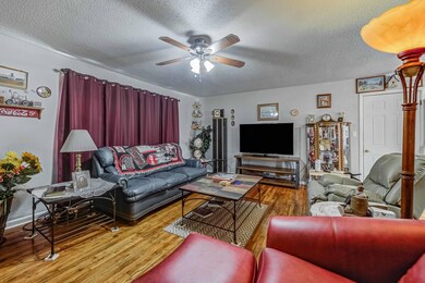 Living room 2