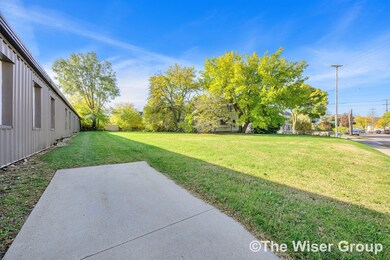 838ButterworthSt-10