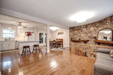 3220 Bristol Rd, Waukegan, IL 60087 - photo 2