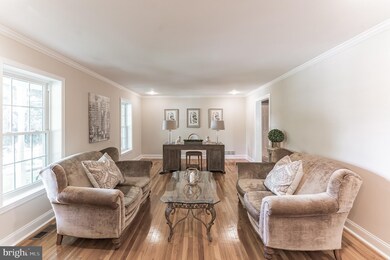 1007 Gwilym Cir, Berwyn, PA 19312 - photo 2