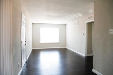 5425 Gaston Ave unit 212, Dallas, TX 75214 - photo 3