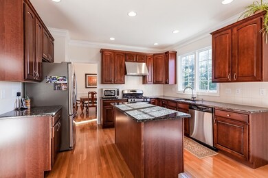 42 Hound Pack Cir, Walpole, MA 02032 - photo 2