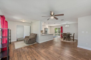 1215 Pinewood Ln, Crestview, FL 32539 - photo 7